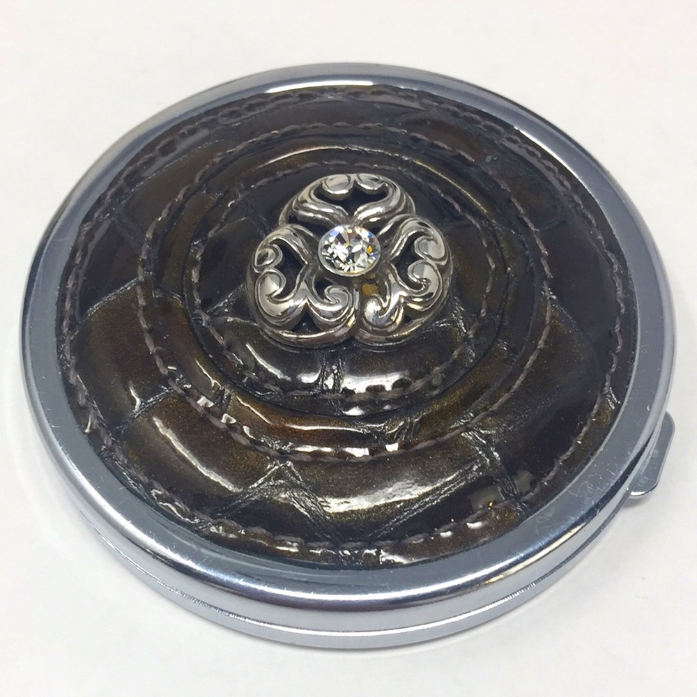 Brighton compact mirror 2 mirrors one is magnified